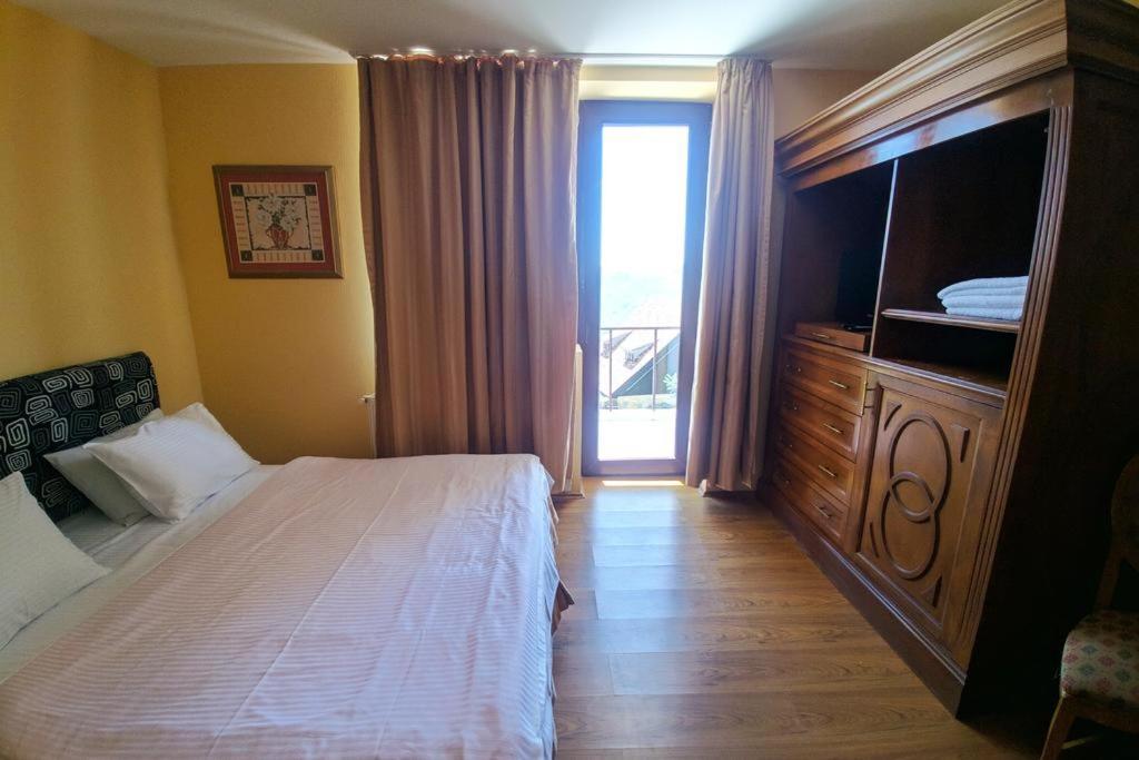 New Shino Gudauri Hotell Eksteriør bilde